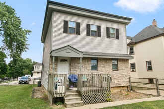 Building Photo - 621 Oneida St