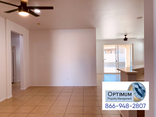 Foto del edificio - Beautiful 4 Bedroom, 2 Bathroom Single-Family Home in the Heart of Adelanto