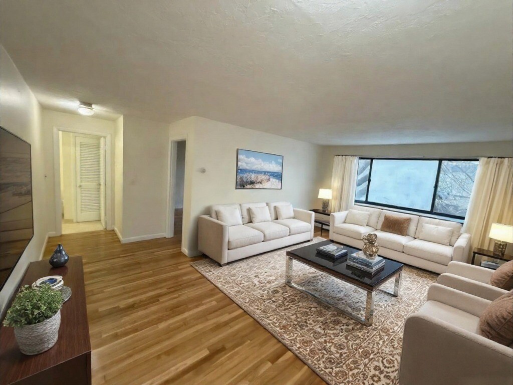 Foto principal - 112 Dustin St