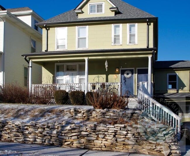 Foto del edificio - 4824 Webster St