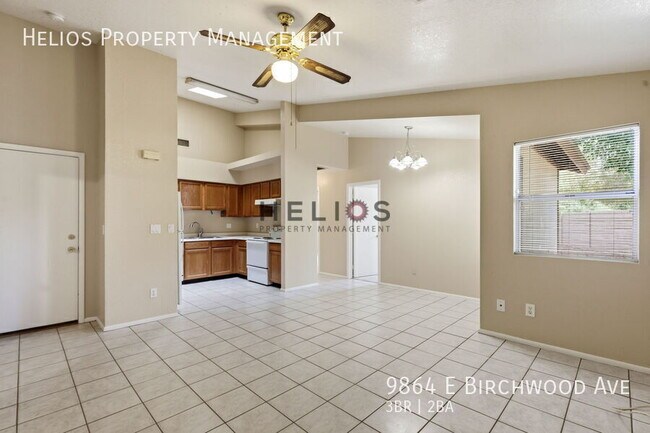 Foto del edificio - 9864 E Birchwood Ave