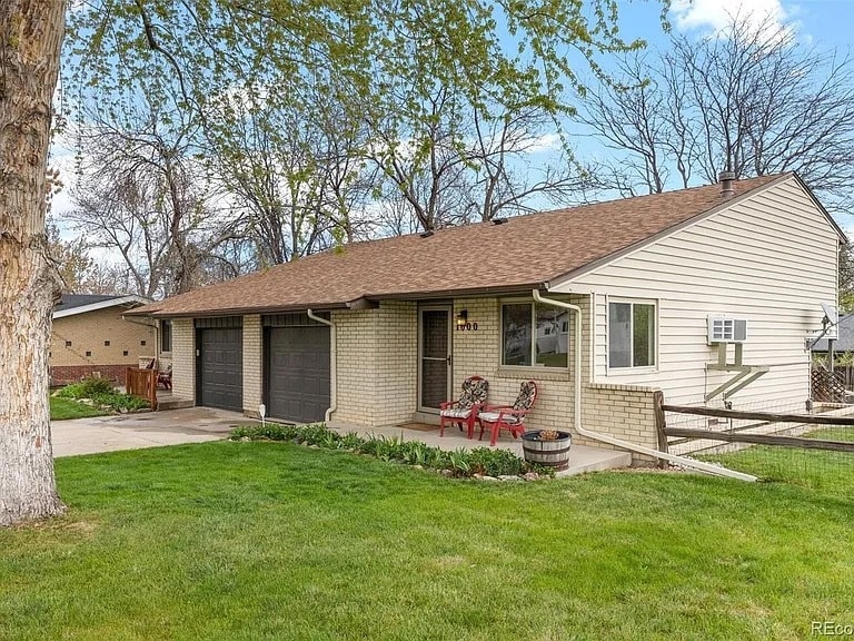 Photo - 1000 Zang St (Golden, CO)