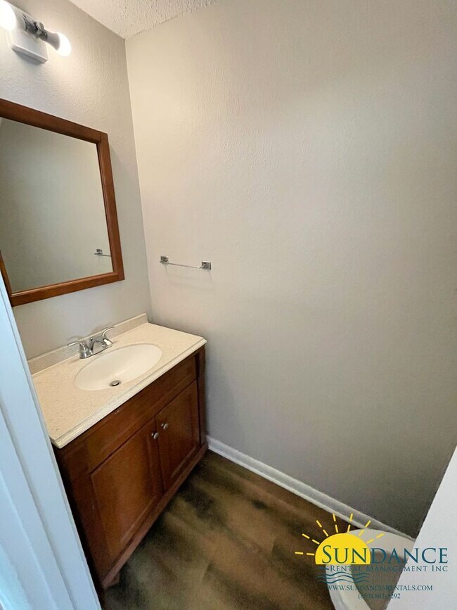 Foto del edificio - Great 2 Bedroom Townhouse in Fort Walton Beach