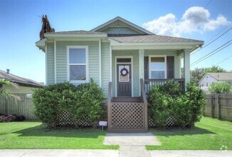 Building Photo - 1413 Kirwin St