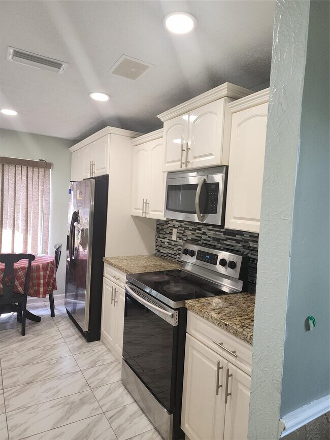 Foto del edificio - 4440 NW 92nd Way