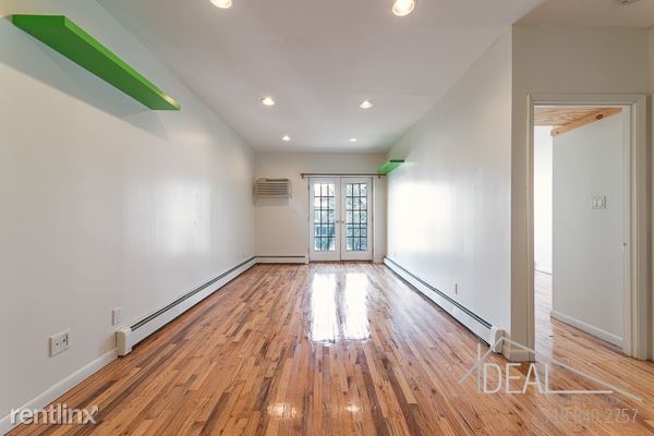 Primary Photo - 285 Sackett St