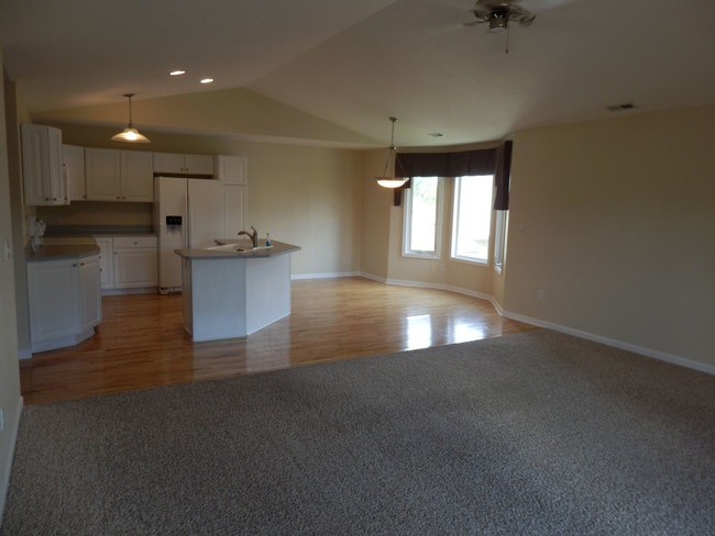 Open Floor Plan Kitchen/Dining/Living Room - 7325 N Villa Lake Dr