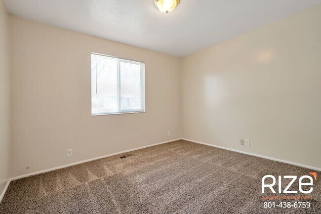 Building Photo - 163 E 8000 S