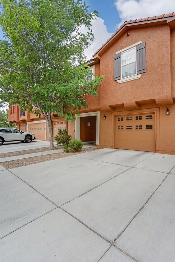 601 Menaul Blvd NE Unit 2902, Albuquerque, NM 87107 Condo for Rent in