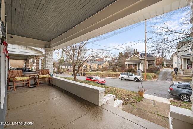 Foto del edificio - 1840 Sherwood Ave