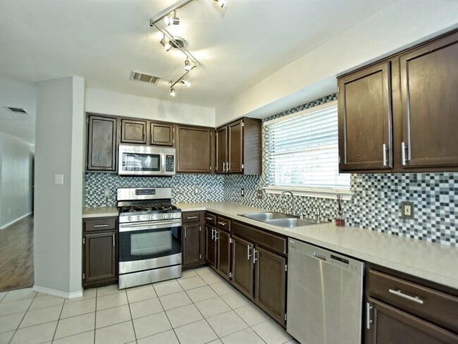 Building Photo - 3119 Blazing Star Trail