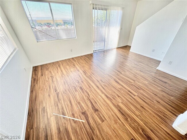 Foto del edificio - 3383 Sparrow Heights Ave