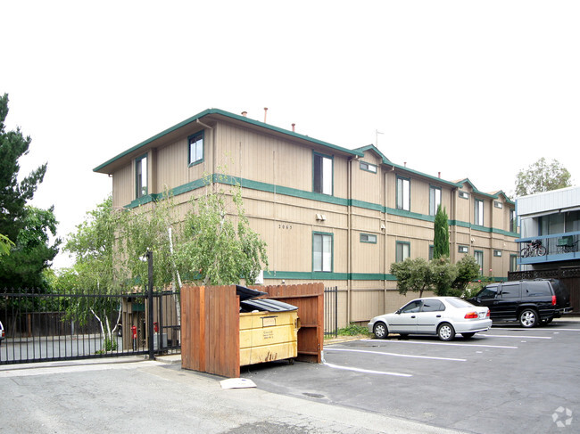 Building Photo - Concord Apartments