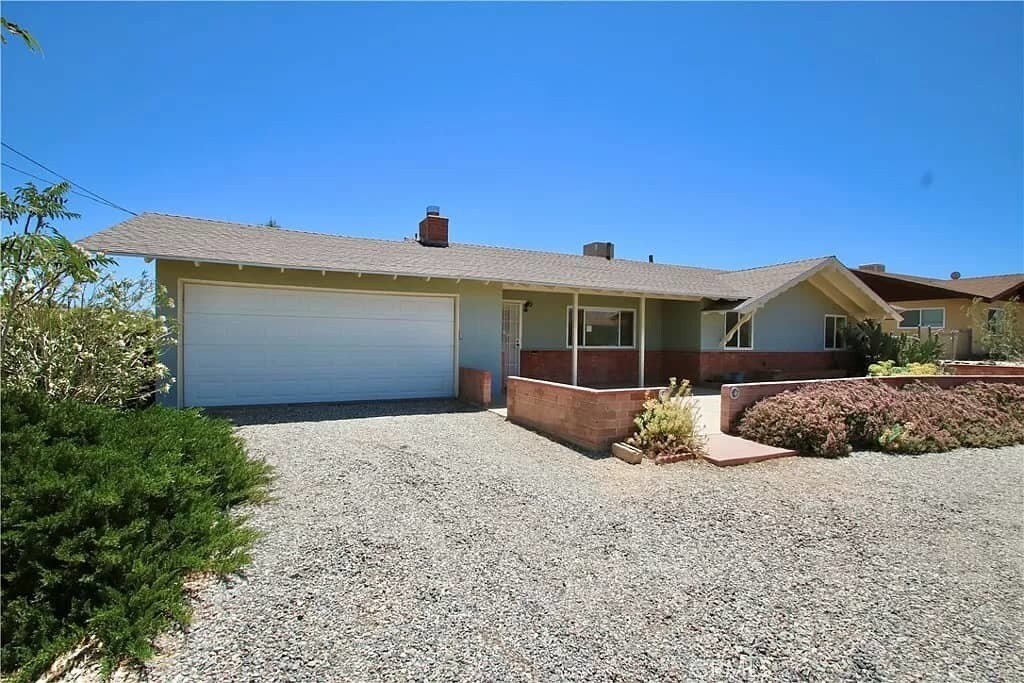 Discover the epitome of comfort Apartment for Rent in Yucca Valley