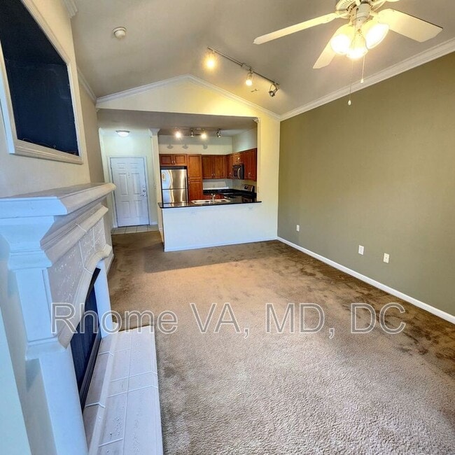 Building Photo - 12949 Centre Park Cir