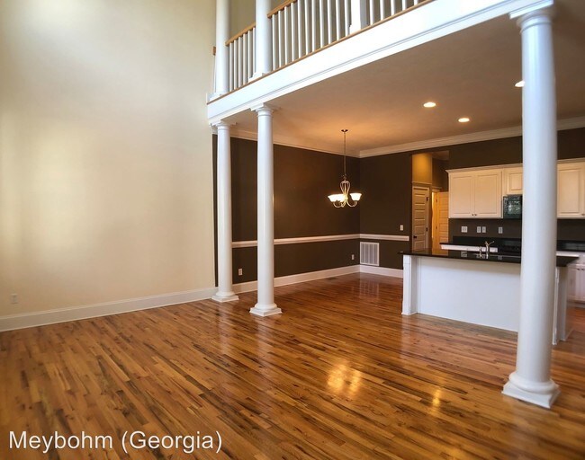 Building Photo - 3 br, 2.5 bath House - 449 Railroad Avenue
