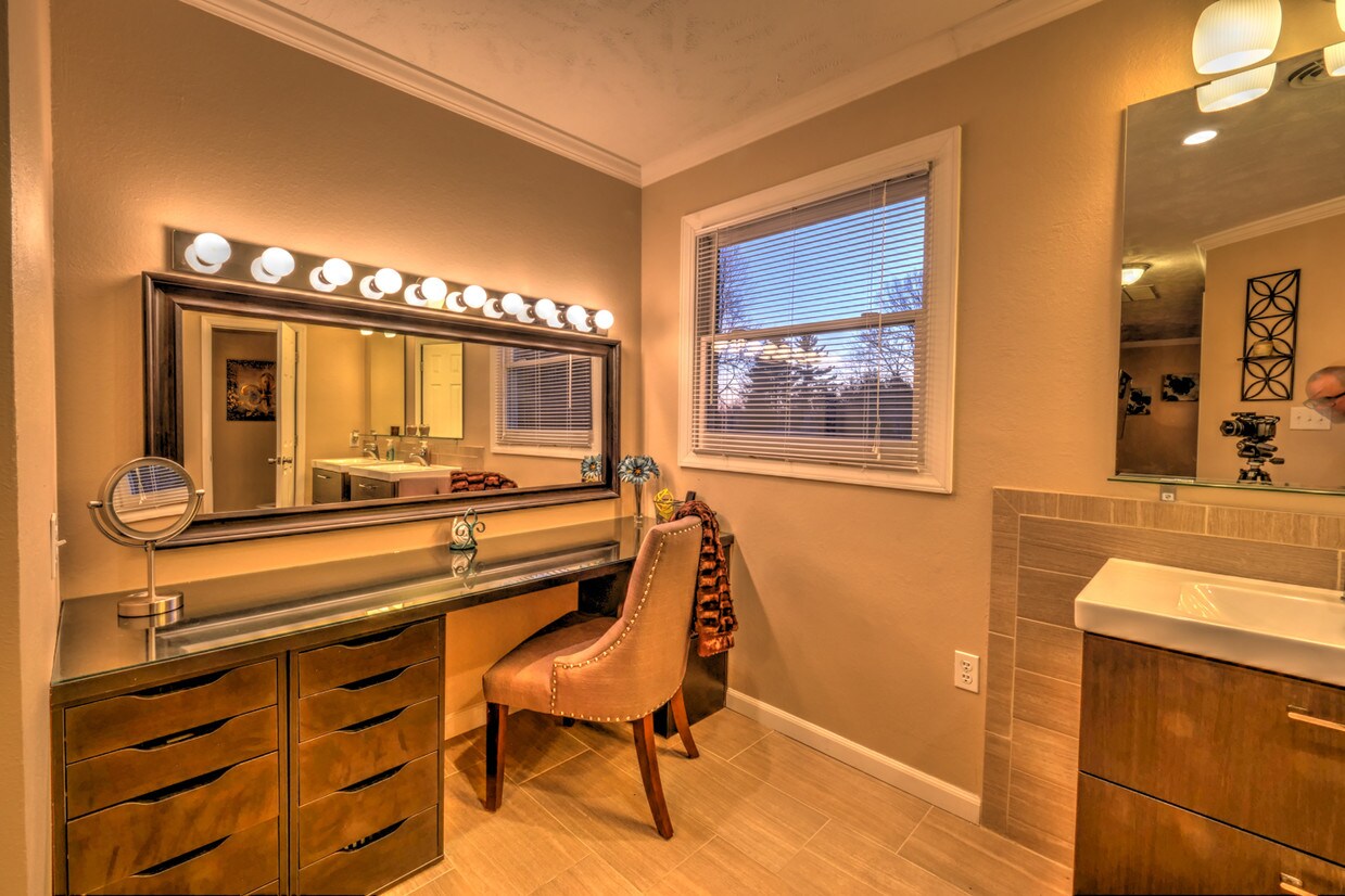 Foto principal - 4049 Heather Ct