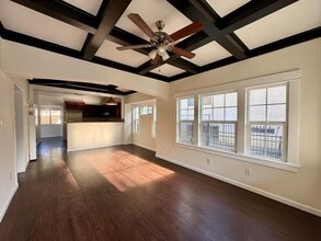 Building Photo - 2507 W Ave 34