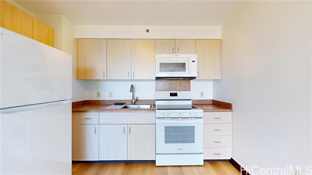 Building Photo - 94-302-302 Paiwa St