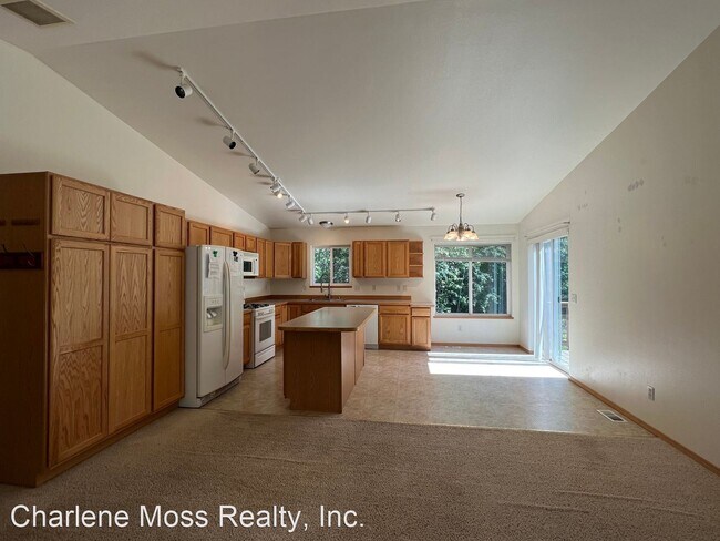 Building Photo - 4 br, 3 bath House - 3801 E Cottonwood Way...