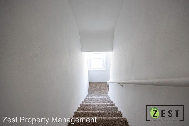 Foto del edificio - 1 br, 1 bath Apartment - 3783 Tyler St 378...