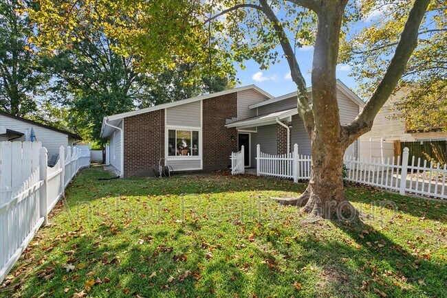 Building Photo - 630 Orangewood Dr