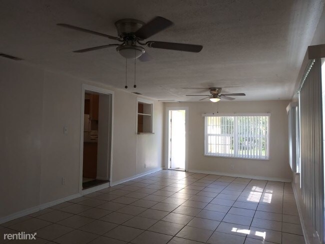 Building Photo - 4 br, 2 bath House - 4006 W Wyoming Ave