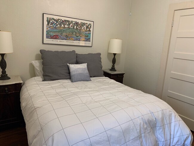 Bedroom with queen bed - 4036 Saint Charles Ave