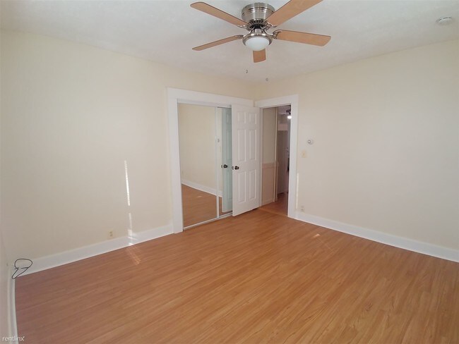 Building Photo - 1 br, 1 bath 4plex - 17 Woodland St Apt A