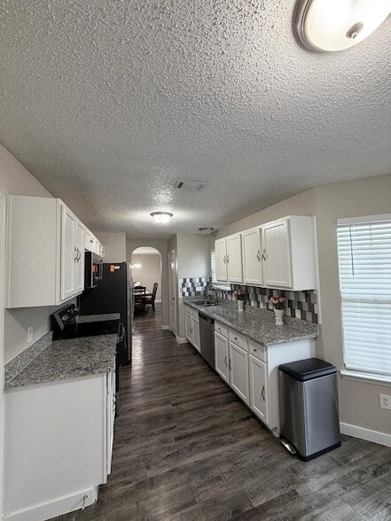 Photo - 1305 Willowsprings Ct House