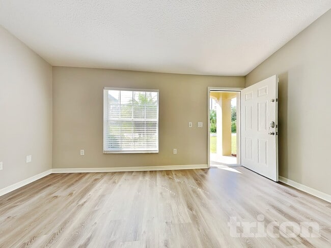 Foto del edificio - 54 Reidsville Dr