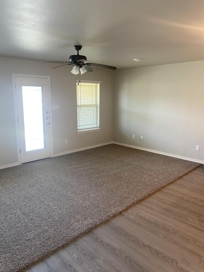 Foto del edificio - 2205 Martin Luther King Jr Blvd