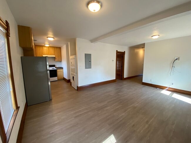 Photo - 2110 Grove Cir Apartments