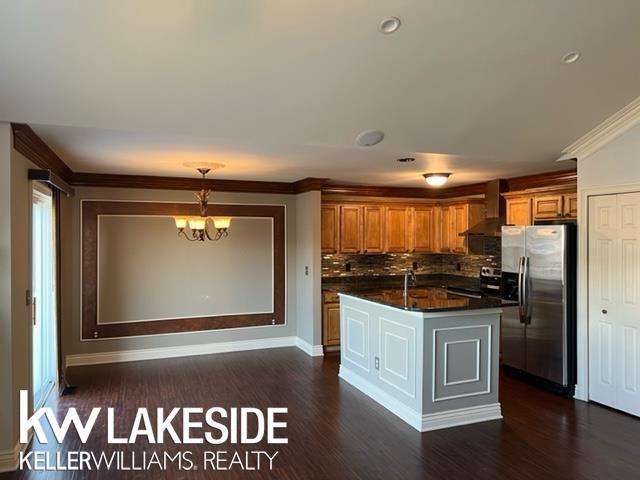 Building Photo - 16462 Chatham Dr