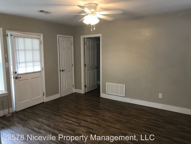 Building Photo - 3 br, 1 bath House - 319 Hollywood Blvd NW