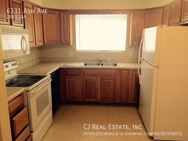 Foto del edificio - 6331 Ash Ave