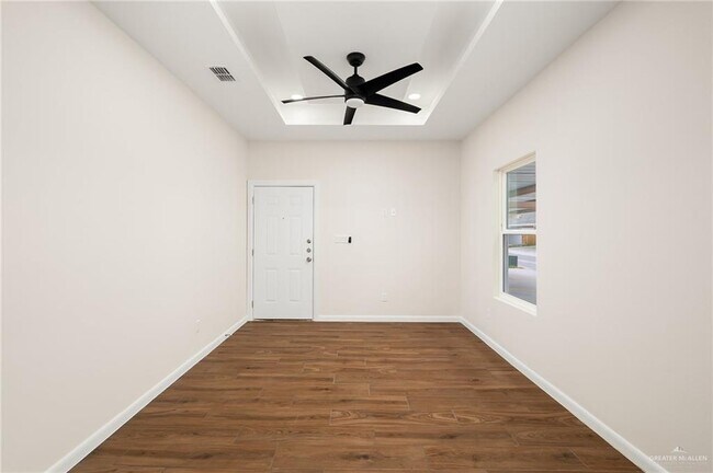 Foto del edificio - 1007 N Blair Ave