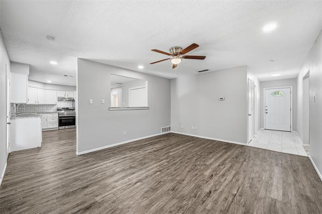 Building Photo - 808 Bullock Dr