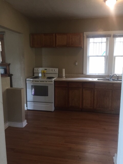 Foto del edificio - 2538 Collingwood Blvd