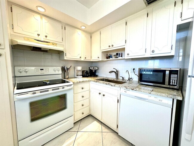 Foto del edificio - 2671 S Course Dr