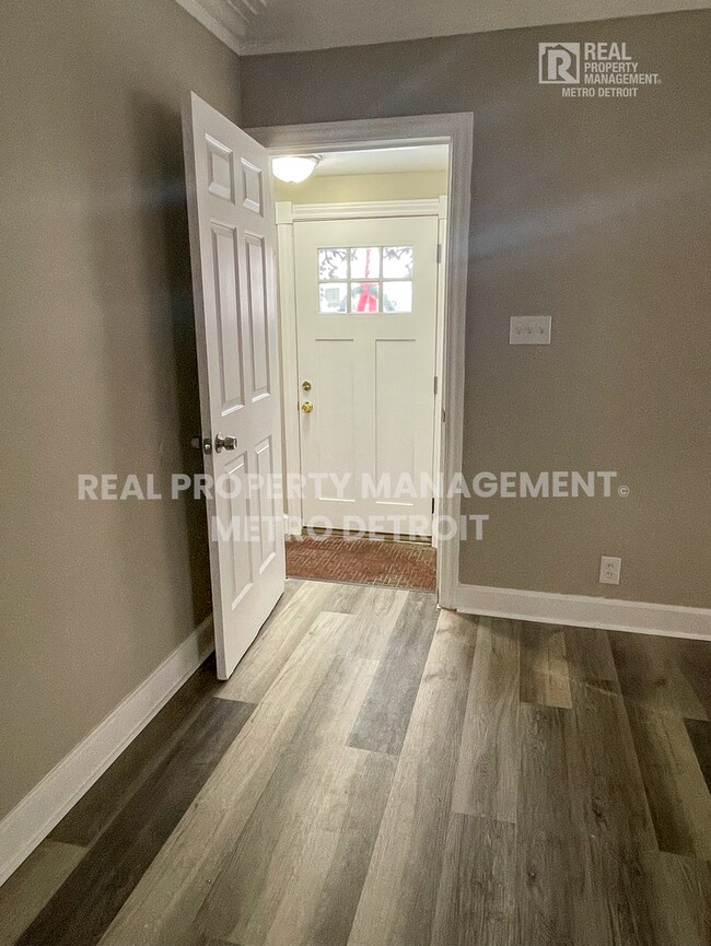 Foto del edificio - 16210 Ferguson St