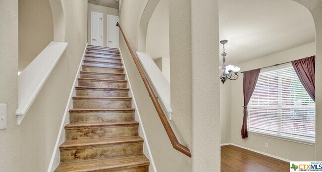 Building Photo - 5515 Arcadia Park