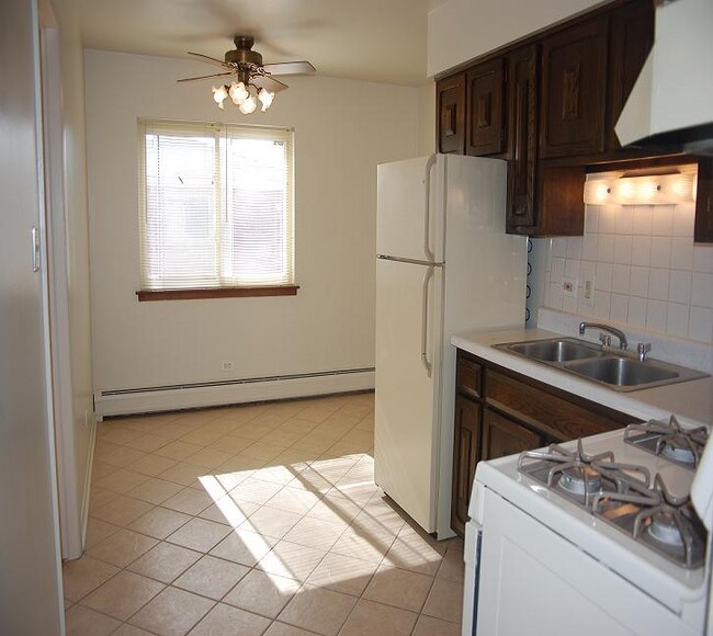 Building Photo - 9229 Jill Ln