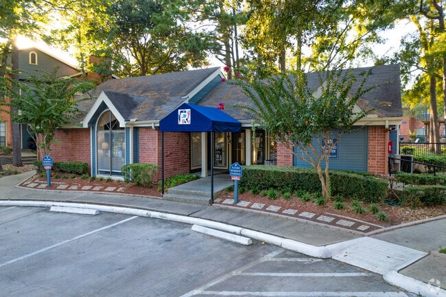 Building Photo - The Reston Apartments