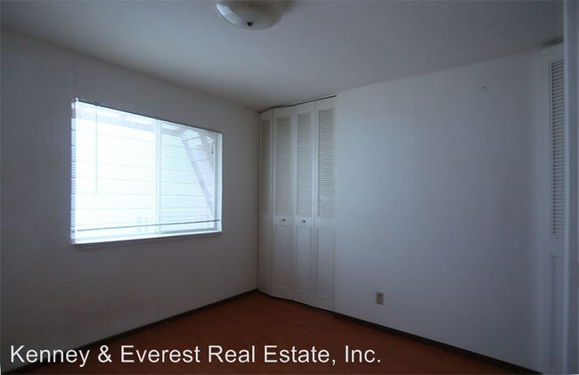 Building Photo - 1 br, 1 bath House - 226 10th Avenue