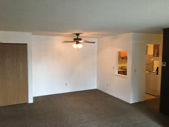 Foto del edificio - 9956 Johnnycake Ridge Rd