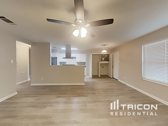 Foto del edificio - 612 Circleview Dr
