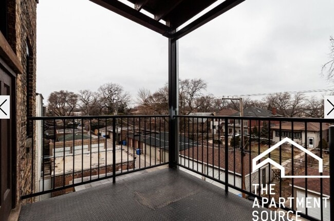 Building Photo - 1426 W Jonquil Terrace
