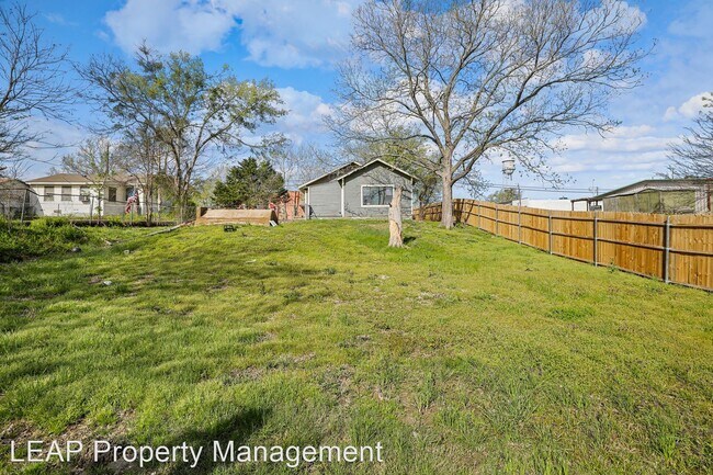 Foto del edificio - 2 br, 2 bath House - 211 S Business Highwa...