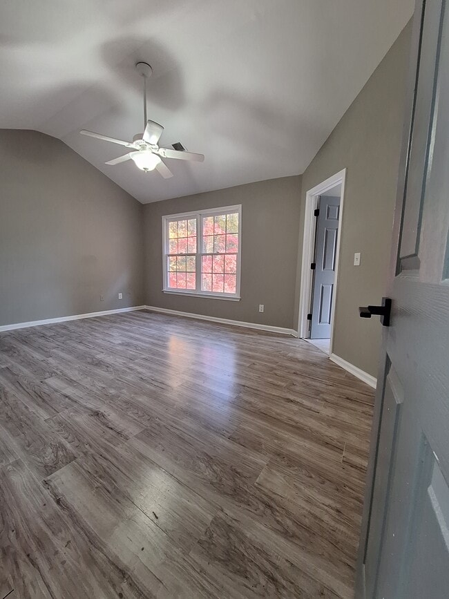 Building Photo - 2120 Sweetbirch Trl